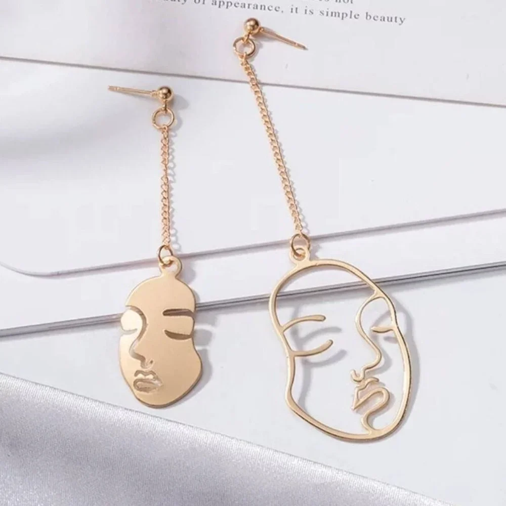 NEW Unique Abstract Hallow Face Asymmetric Stud Chain Drop Dangle Earrings GOLD - Picture 4 of 8